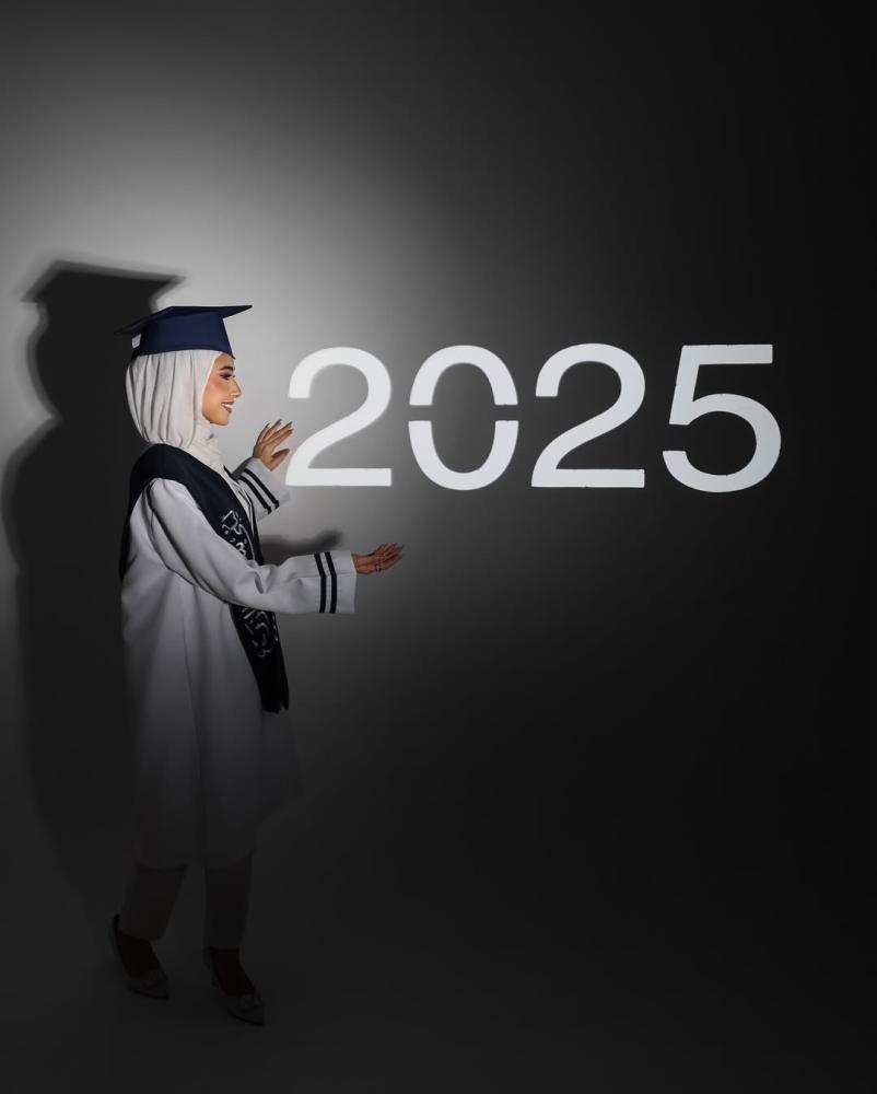 عباية تخرج طالبات جامعة