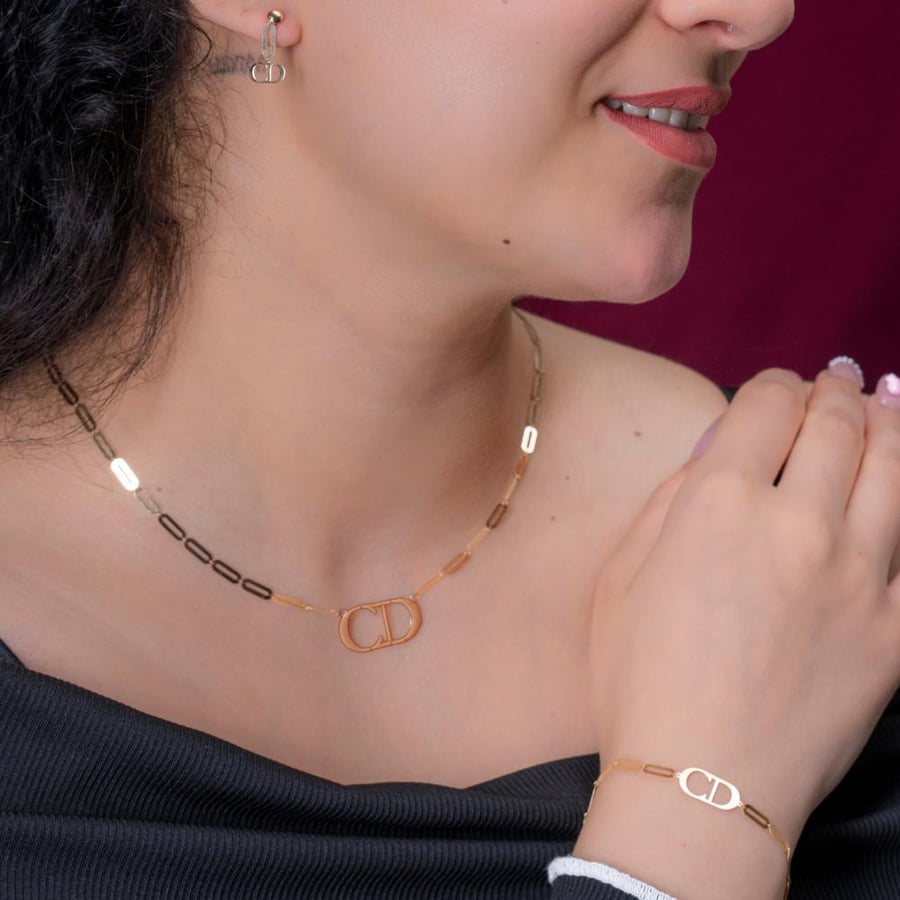طقم ذهب صافي بتصميم  ايقونيآ ديور Dior الفاخرة