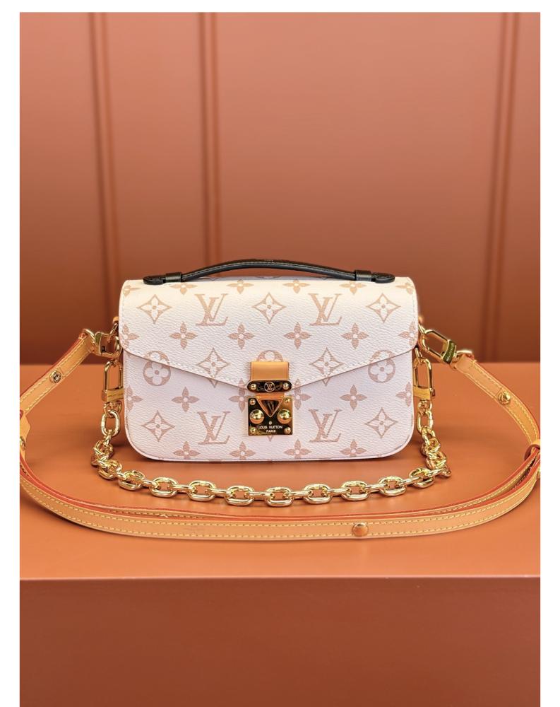 حقيبه Lv بوشيت