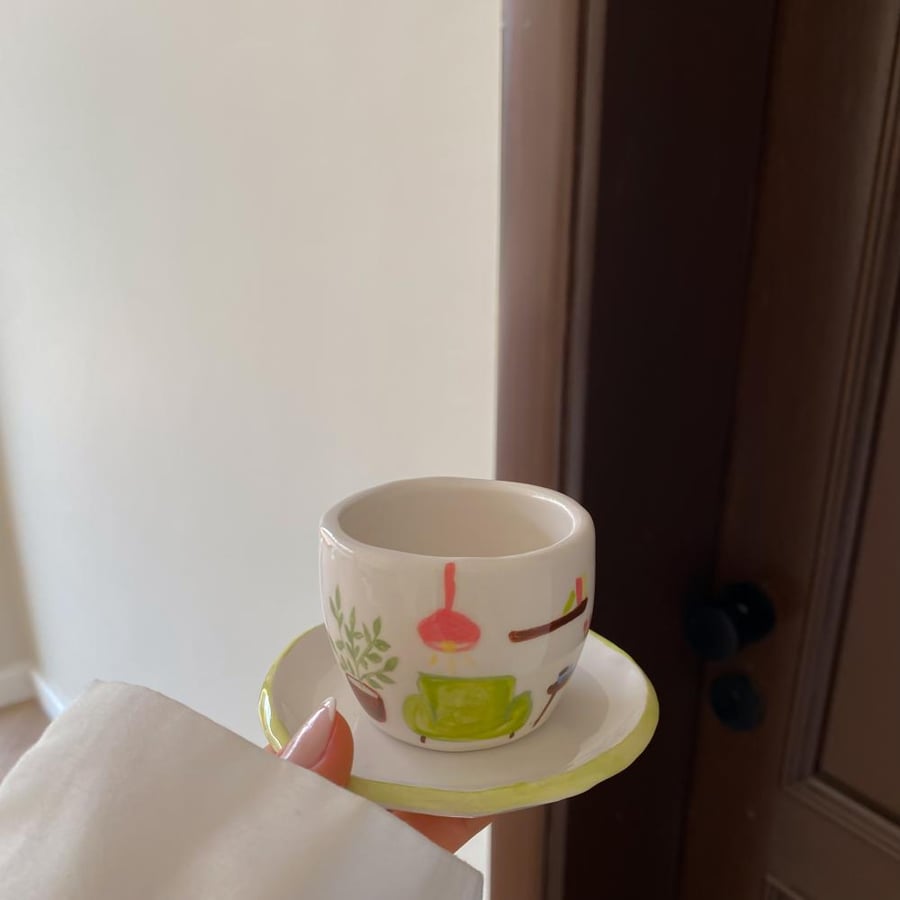 كوب اسبريسو رسمات وصحن