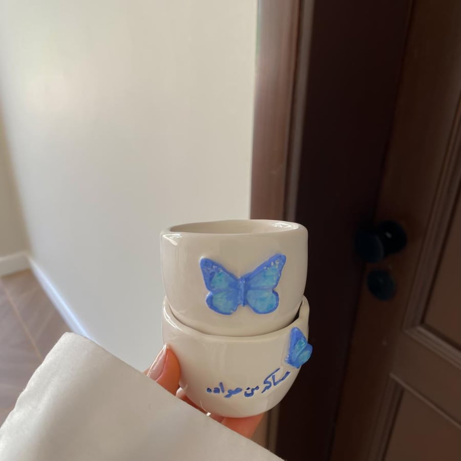 فنجانين بعباره وفراشه