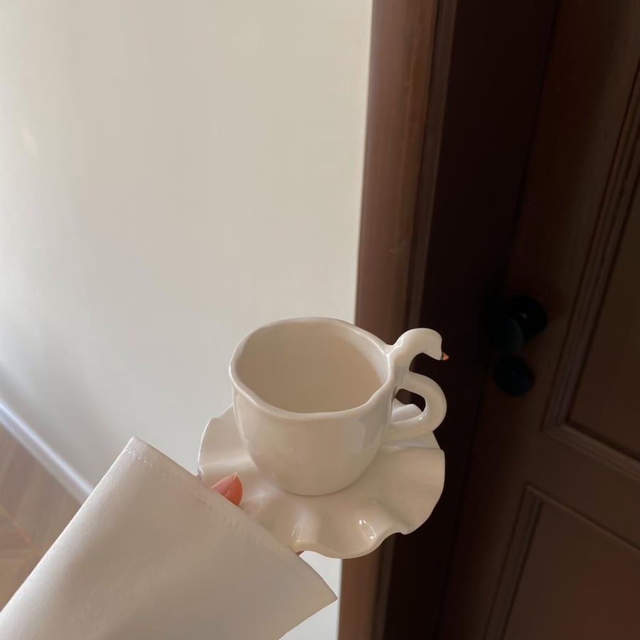 كوب اسبريسو بجعه مع صحن