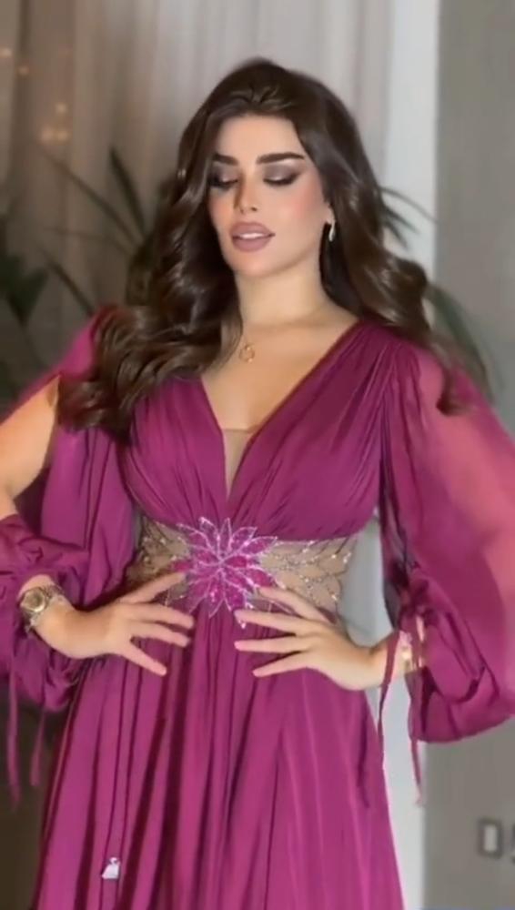 فستان شيفون المزين بالكلفه