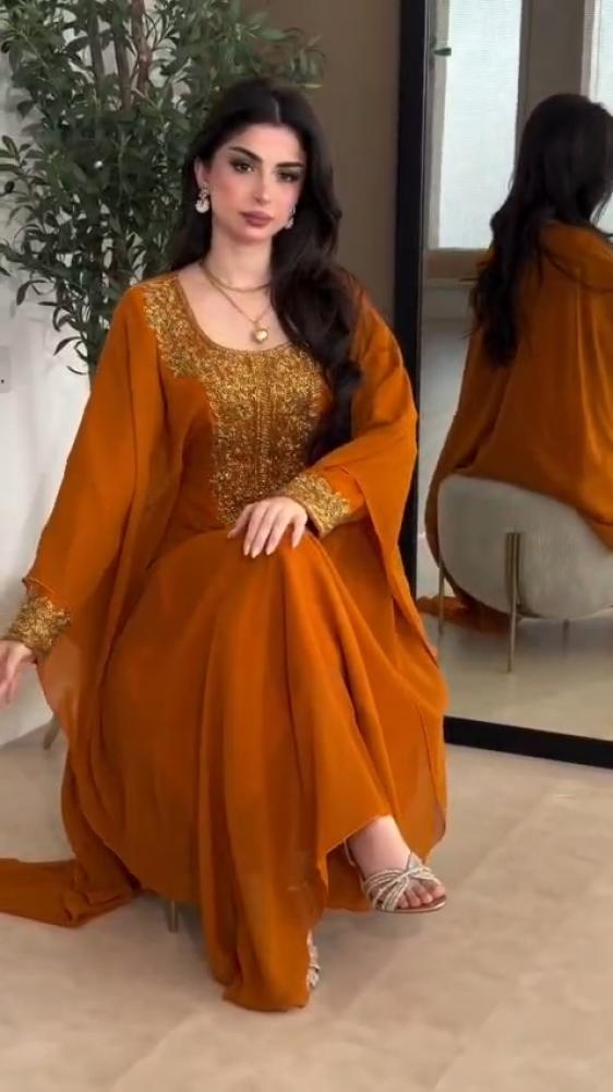 جلابيه شيفون جورجيت المزينه بالتطريز اليدوي