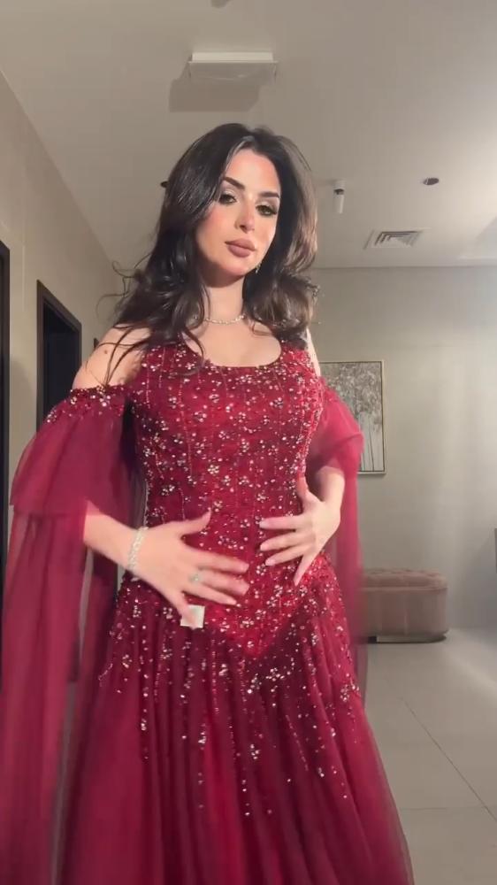 فستان سهره تل المزين بالتطريز اليدوي