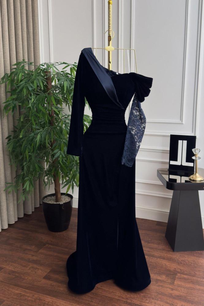 Velvet dress with lace sleeves