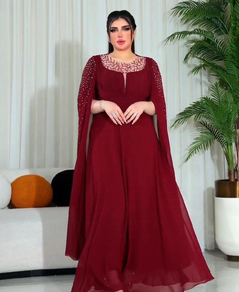 فستان شيفون جورجيت المزين بالتطريز اليدوي