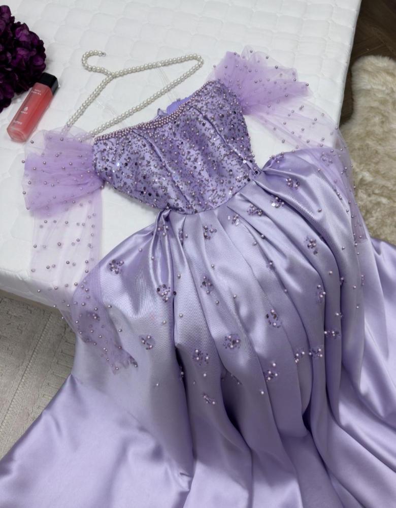 فستان  سهره ميكادو المزين باللول والفصوص