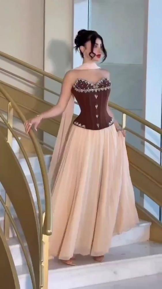 فستان سهره باربي وشيفون جورجيت كلوش المزين بالتطريز اليدوي