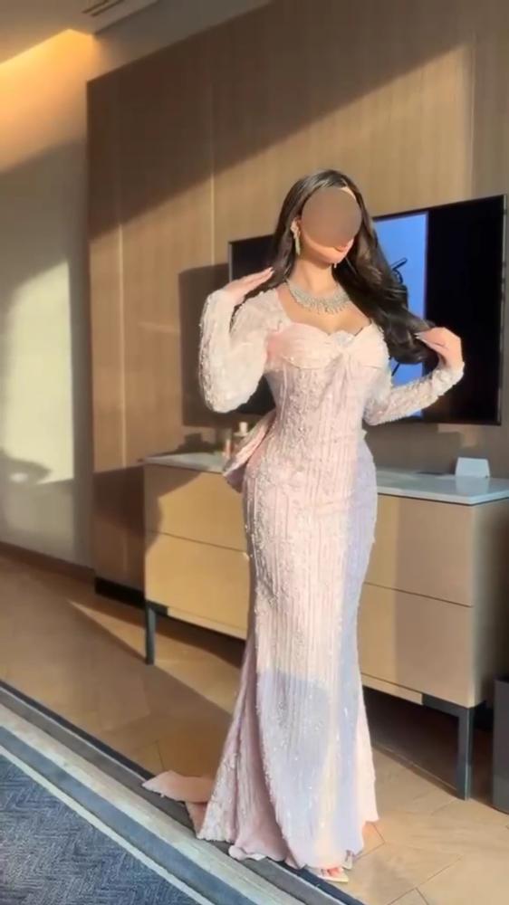 فستان سهره تل على دانتيل المزين بالخرز