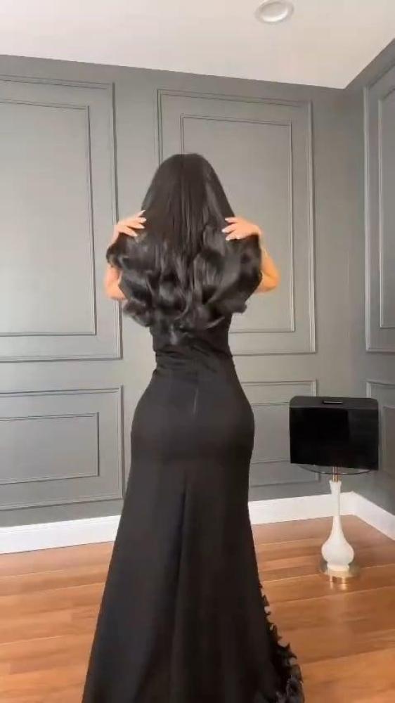 فستان سهره باربي المزين بالورود والتطريز