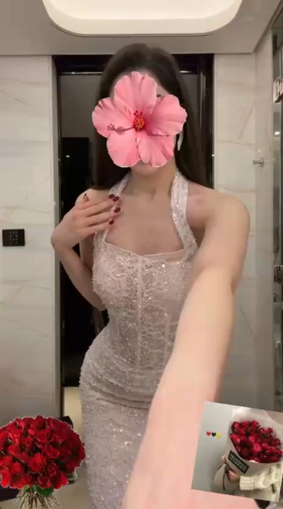 فستان سهره كلفه المزين بالتطريز خرز