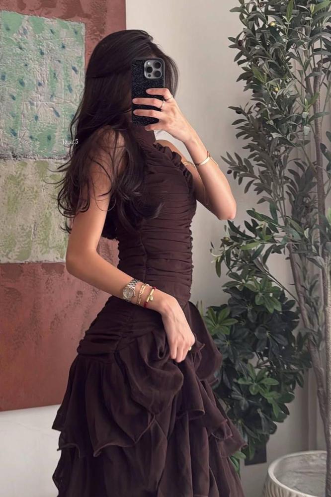 فستان شيفون جورجيت  المزين بالطبقات بشكل انيق ومتناسق