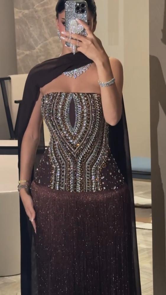 فستان سهره تفته المزين بالتطريز اليدوي هدب لمعه