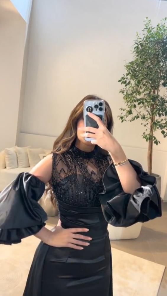 فستان سهره تفته المزين بالتطريز