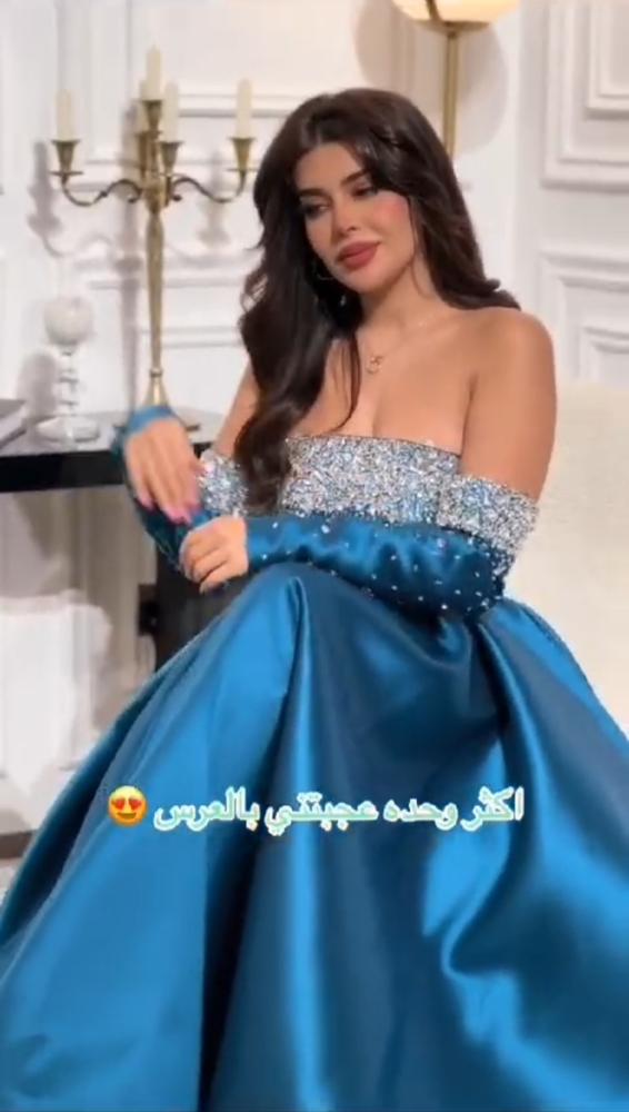 فستان سهره ميكادو المزين بالتطريز الأنيق