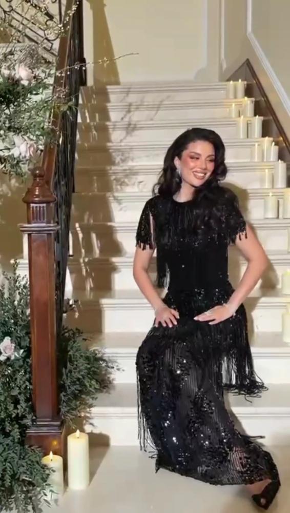 فستان سهره كلفه خرز مزين بالهدب المطرز