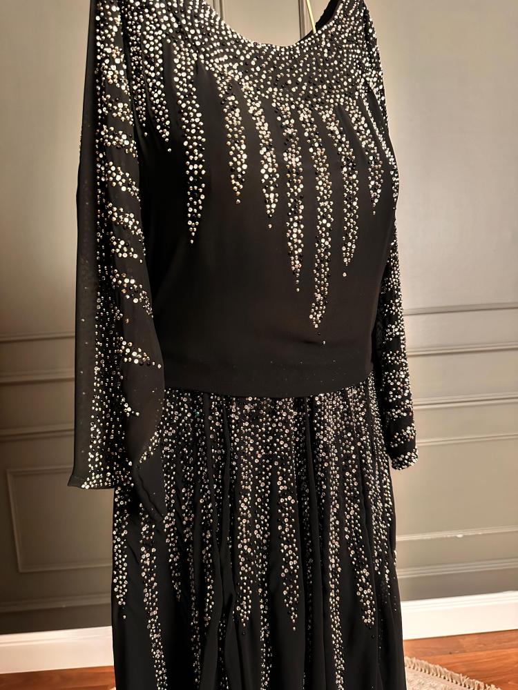 Chiffon Georgette dress decorated with embroidery and rhinestones