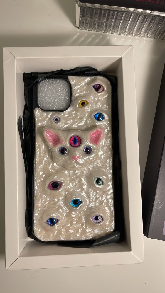 White Third Eye Cat