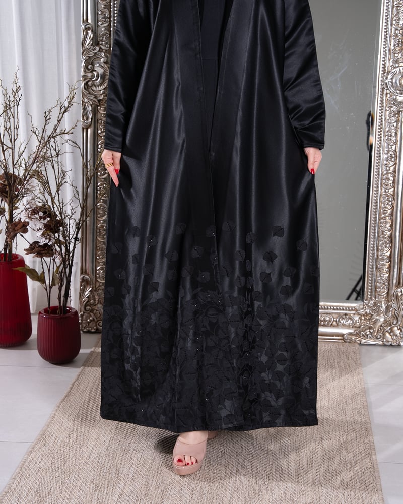 عباية نسنسة