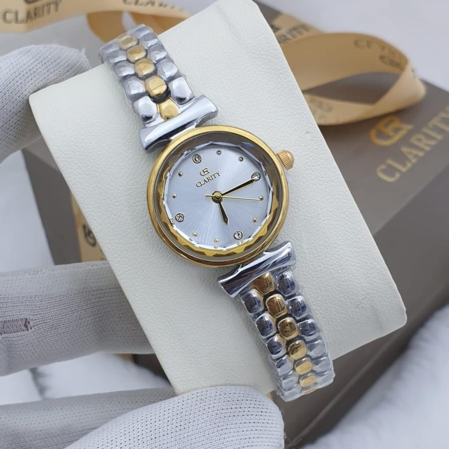 ساعة نسائية انيقة