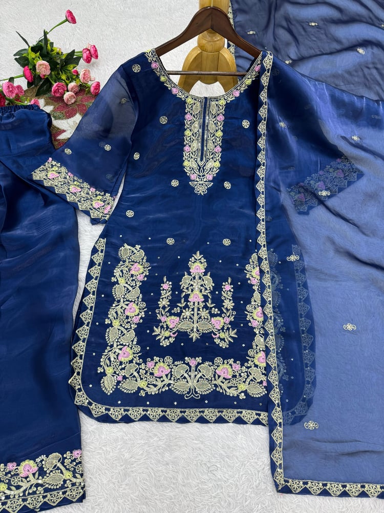 فخامة تفرض حضورها من اول لحظة