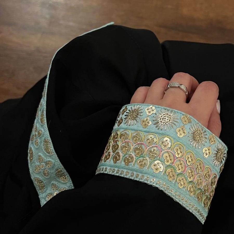 عباية T