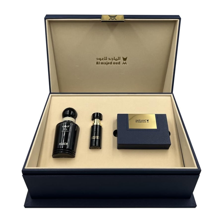 صندوق هدايا جلد أزرق (عطر أريس كلاسيك - 100 مل دهن سويت عود 3مل - عود 28جم )
