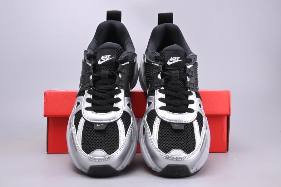 Nike V2K Run