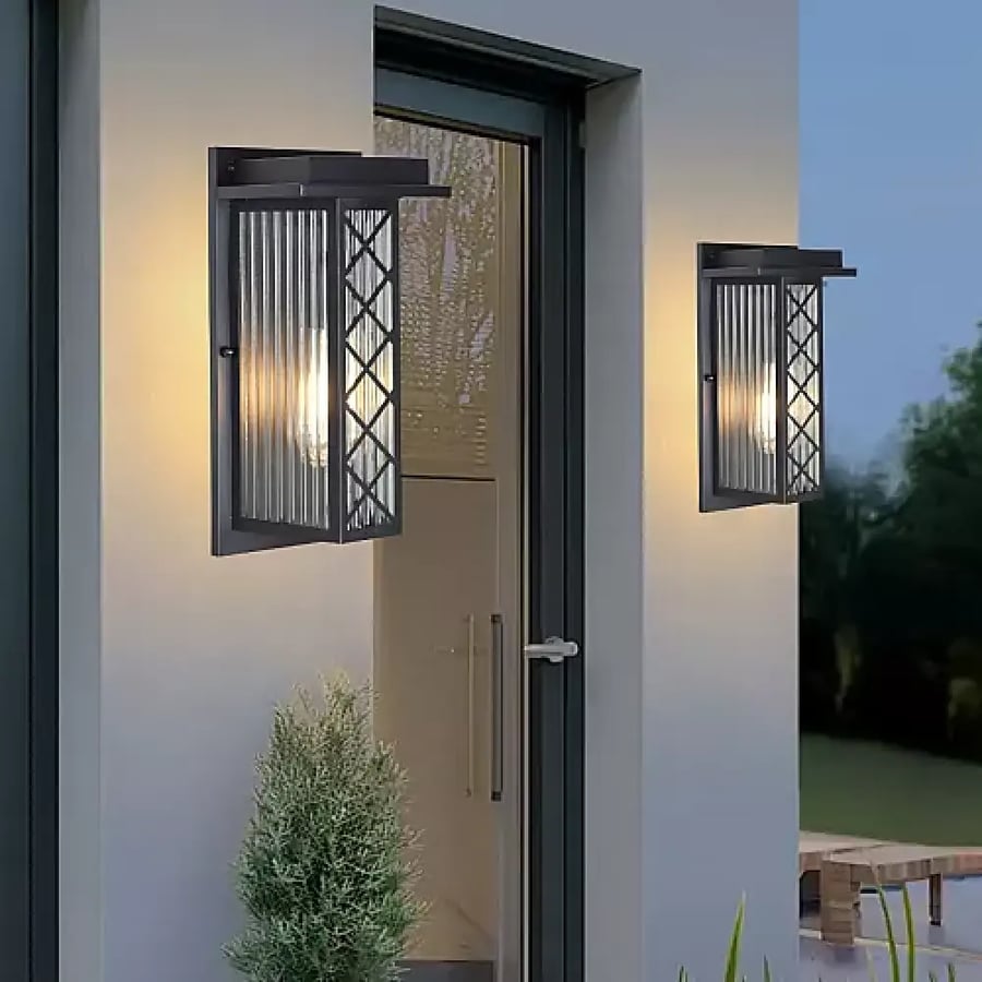 فانوس حائط أسود خارجي E27 | تصميم مودرن لإضاءة المداخل والواجهات