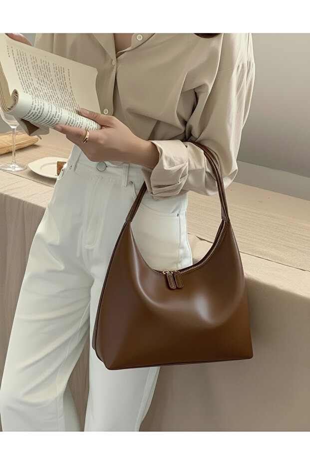 HONEY BAG حقيبة يد وحقيبة كتف من MUN بتصميم كلاسيكي بسحاب مزدوج باللون البني