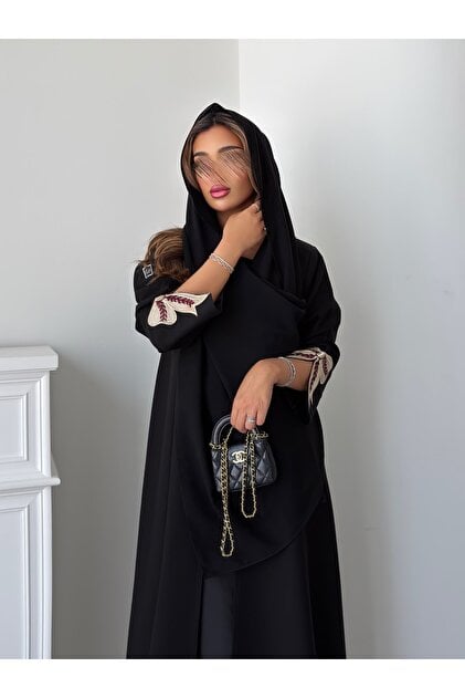 OLGA-ABAYA عباية آنيقة وعصرية من آولجا القماش منيمت مع قصة يد فيونكة بشكل حرف V قصة العباية ربع كلوش شامل الطرحة