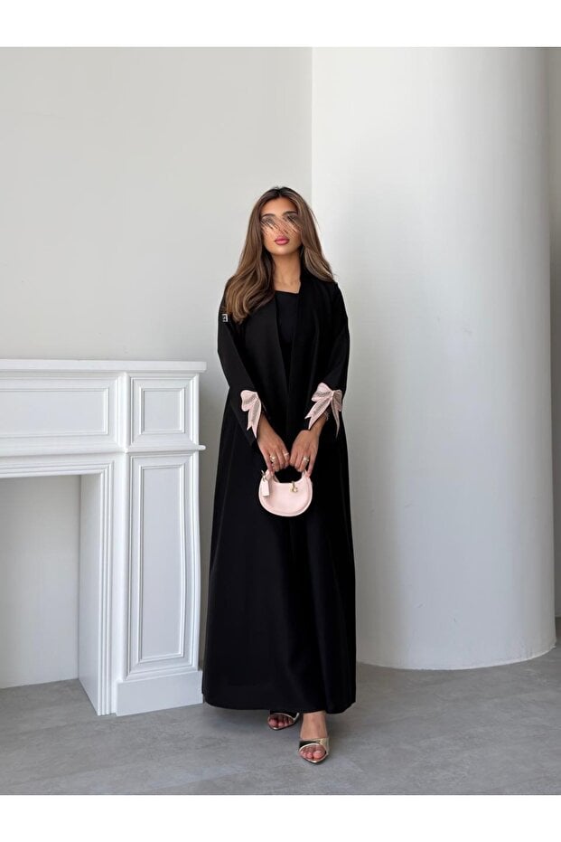 OLGA-ABAYA عباية آنيقة وعصرية من آولجا القماش منيمت مع قصة يد فيونكة بشكل حرف V قصة العباية ربع كلوش شامل الطرحة