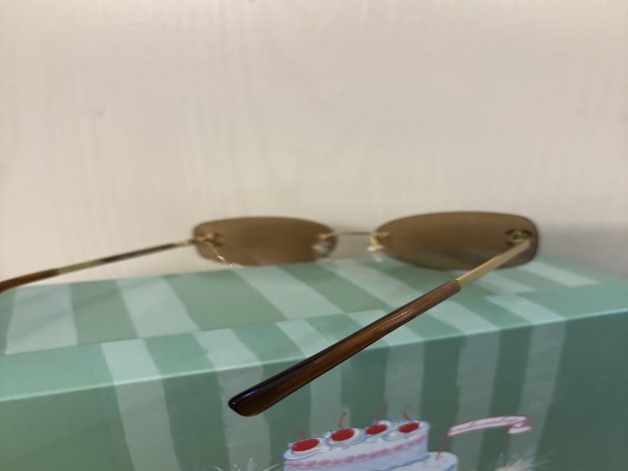 chanel vintage small sunglasses  brown ( gold )