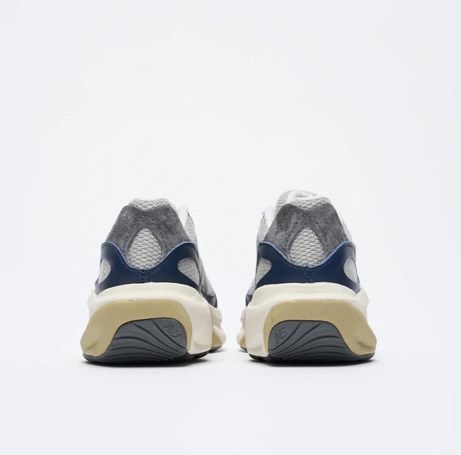 New Balance - U Warped Runner