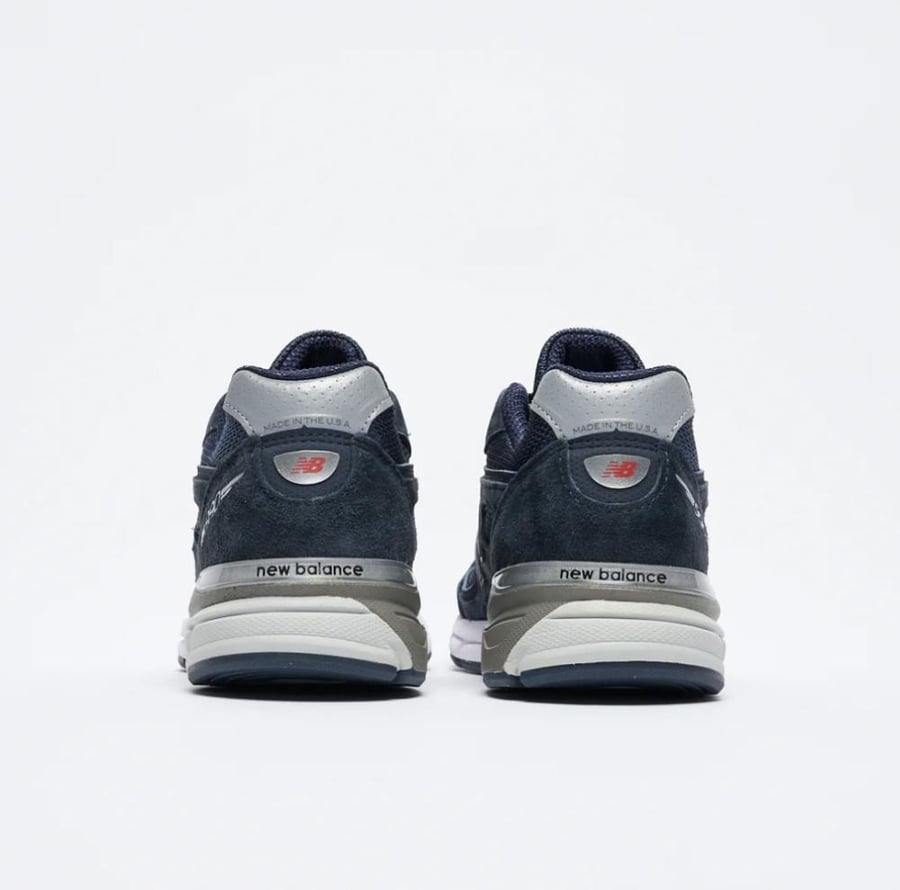 New Balance - 990 V4