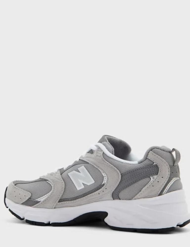 New Balance - 2002R