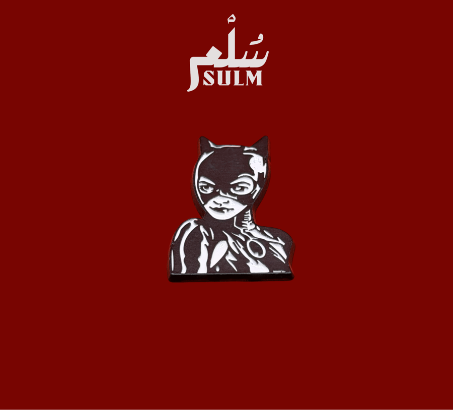 ستيكر معدن cat women