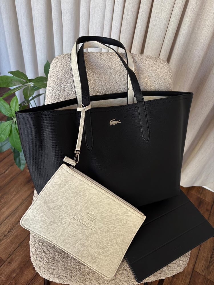 Women's bag for Coast with its accessories