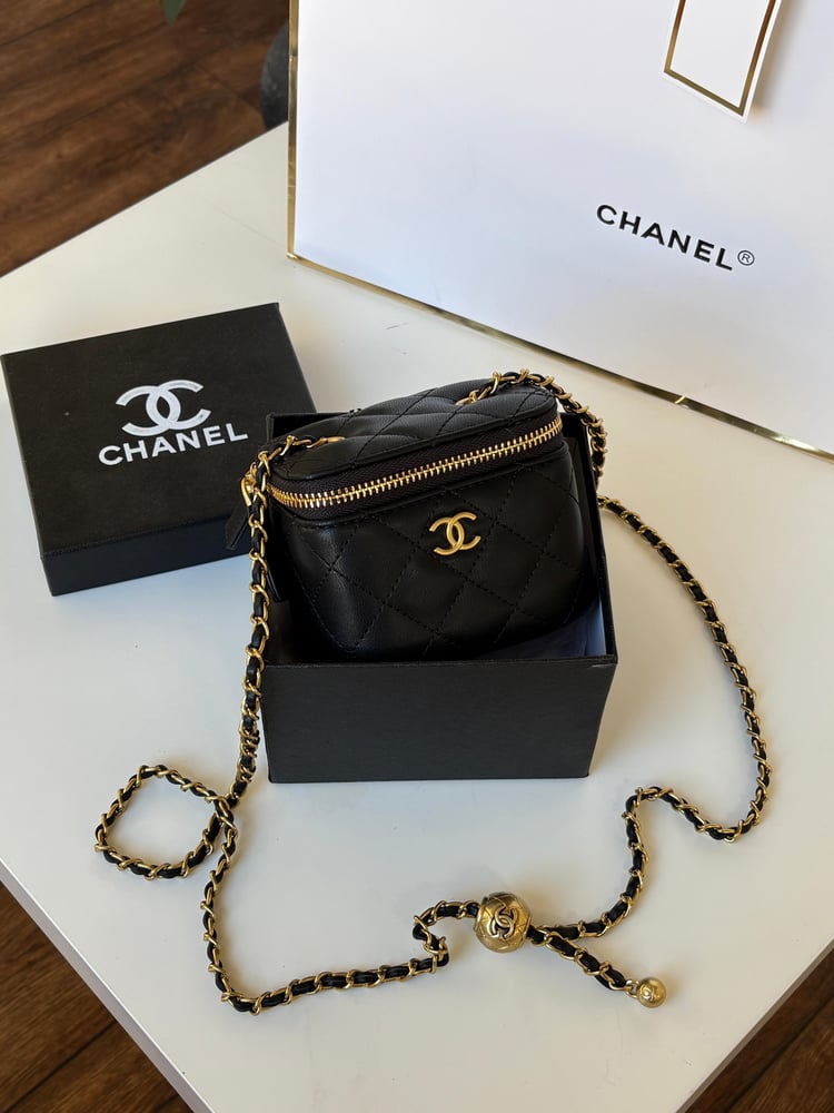 Chanel bag mine with its accessories
