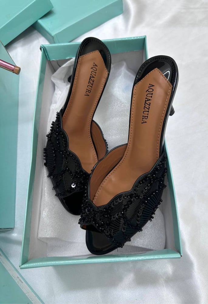 Women's shoes