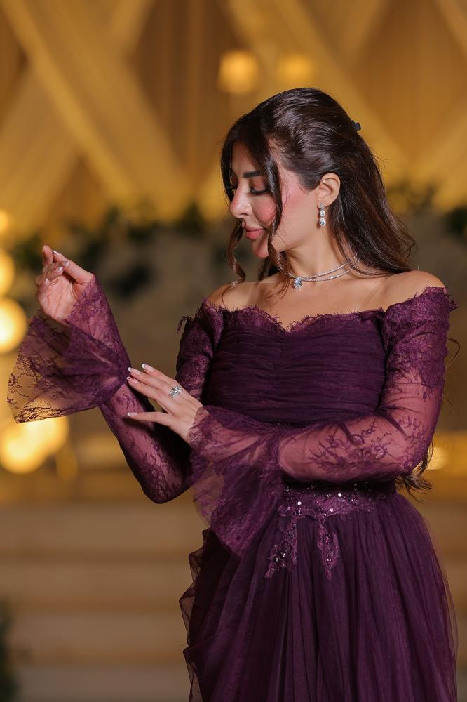 فستان سهره كلاسيكي بأكمام  الدانتيل الفرنسية 11104