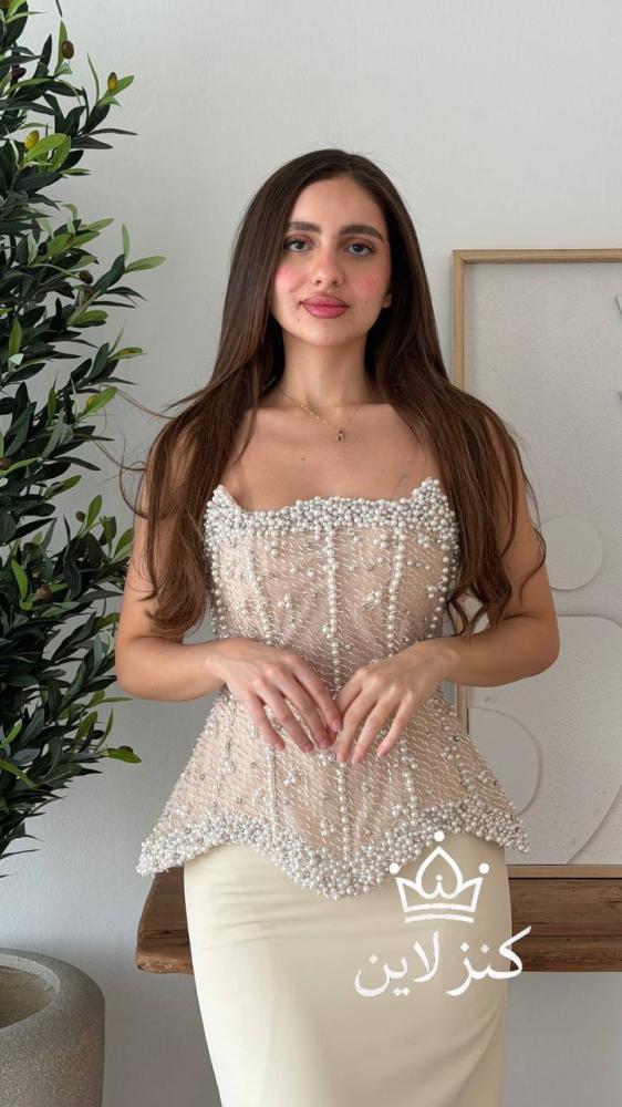 فستان سهرة سكري ماسك مع جزء علوي مزين الخرز
