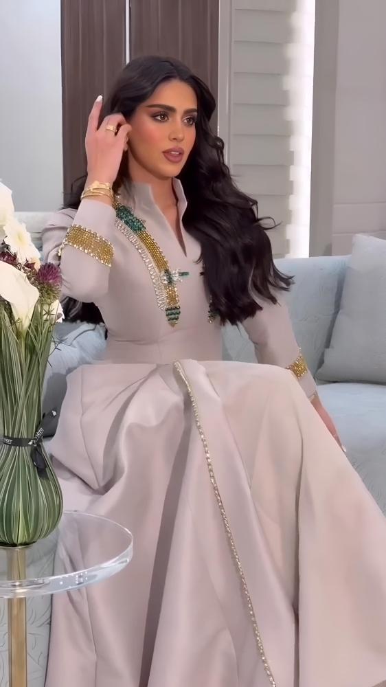 فستان فخم زمرد الاطياف NBER