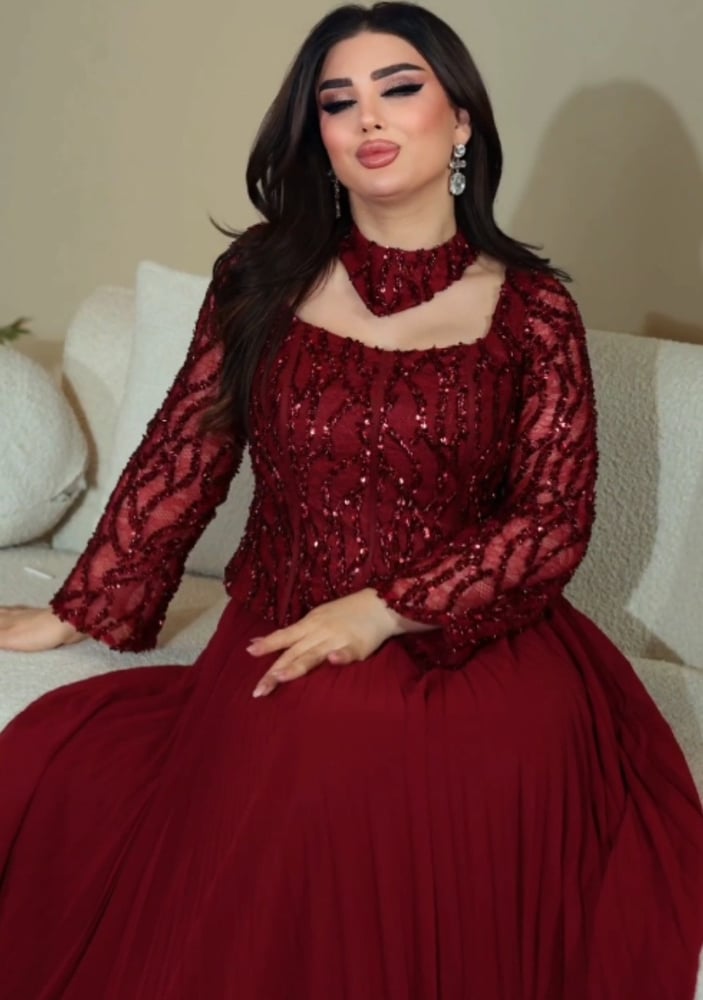 فستان سهرة طويل شيفون بليسيه محتشم بالترتر