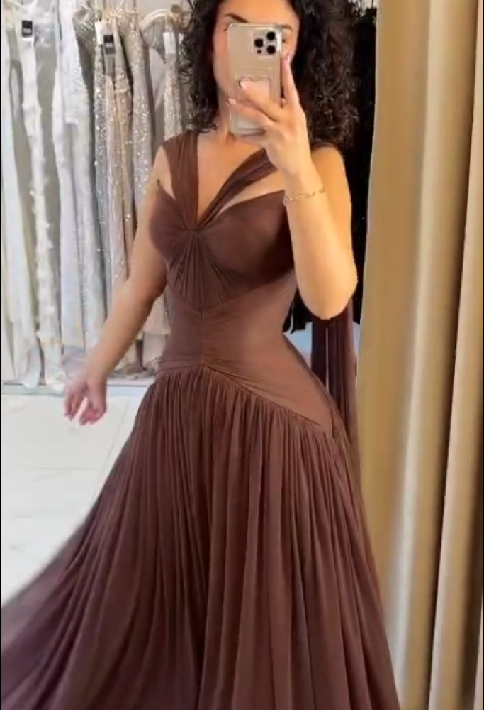 فستان ناعم طويل متميز جورجيت بتصميم دبل كلوش
