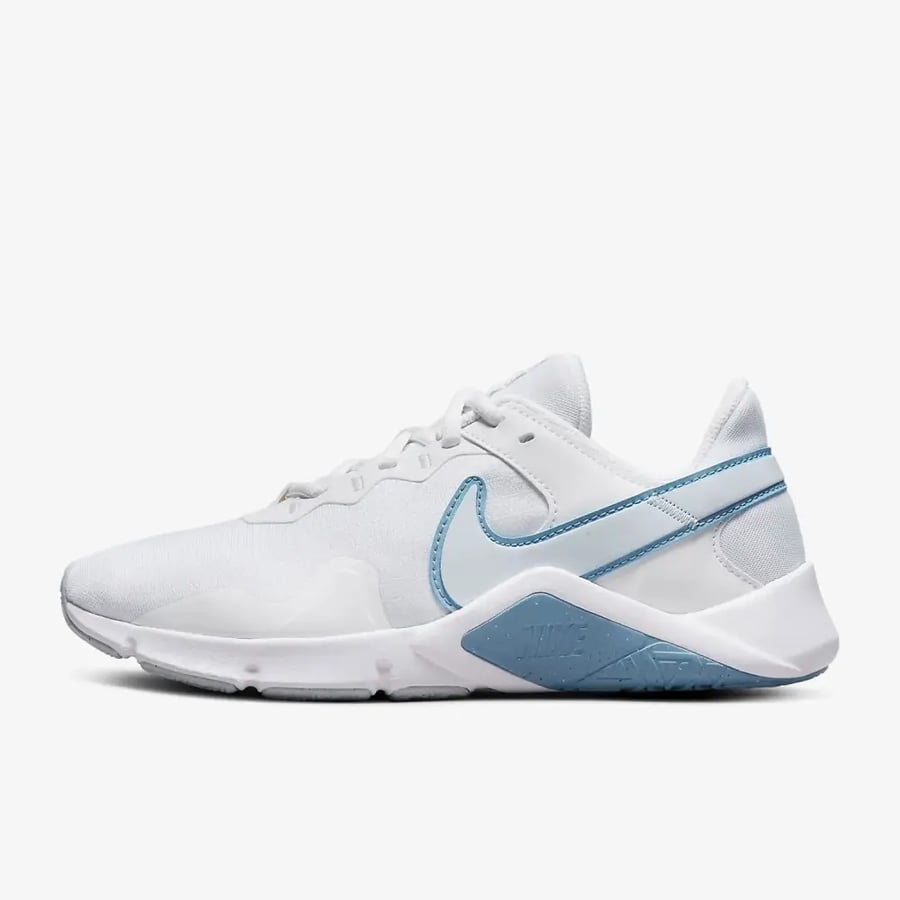 حذاء تدريب نسائي من Nike الأصلي LEGEND ESSENTIAL 2 CQ9545-101