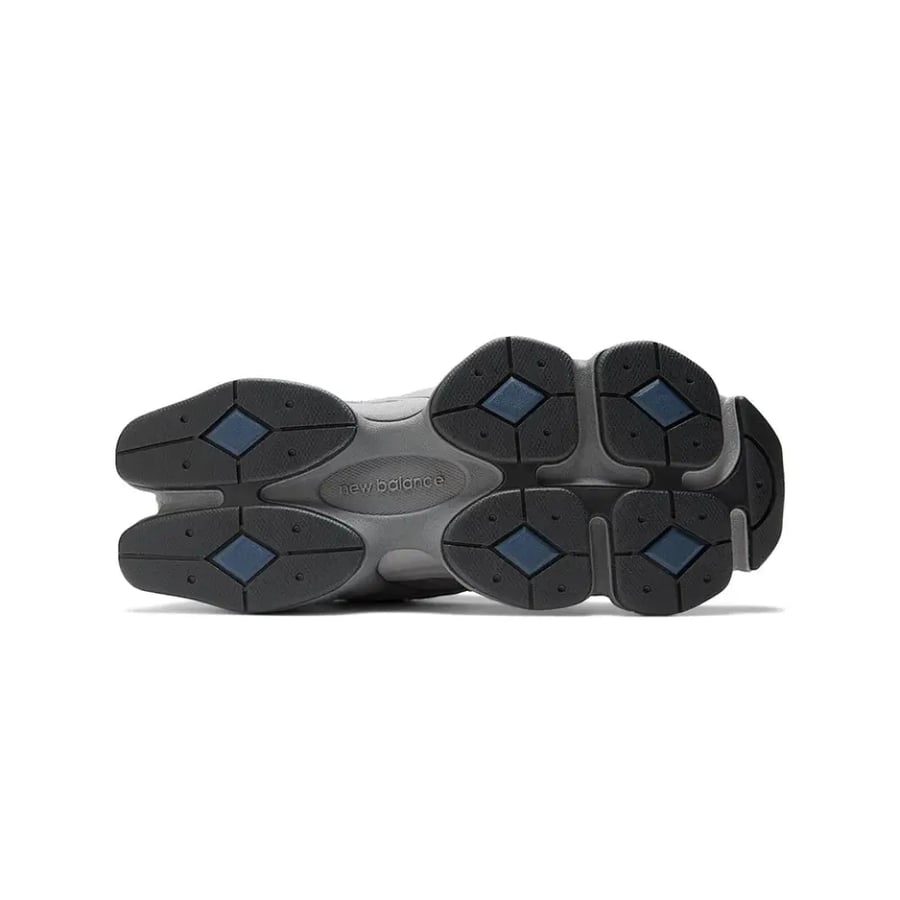 حذاء نيو بالانس NB 9060 بتصميم ريترو مريح وخفيف الوزن وقابل للتنفس، حذاء كاجوال منخفض الارتفاع للجنسين باللون الرمادي U9060ECC