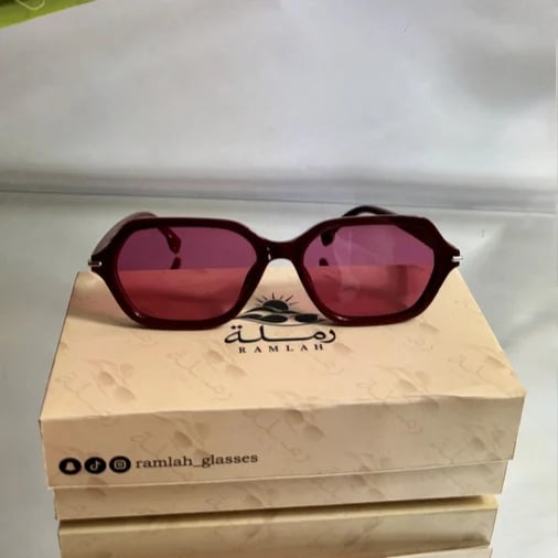 نظارة ڤيرا | Vera Glasses