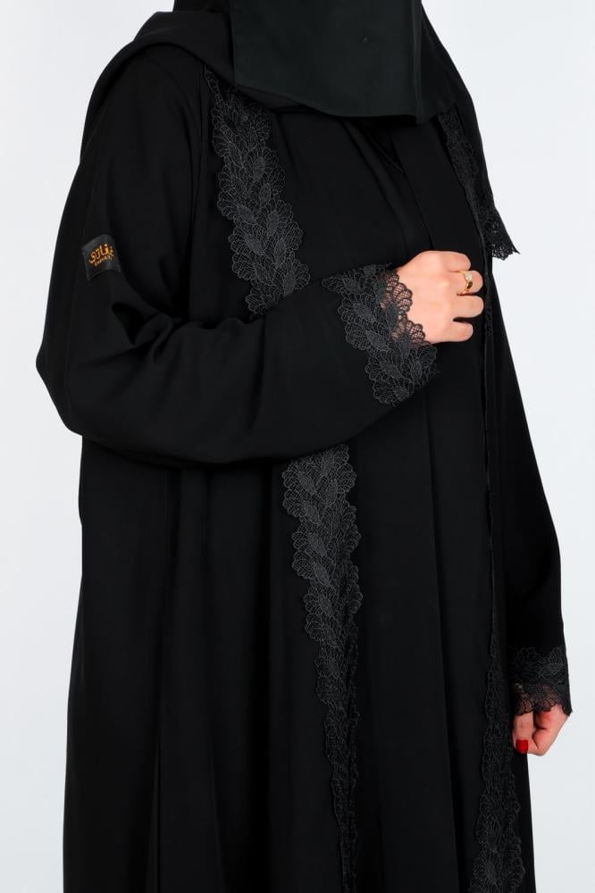 عبايه نصف كلوش مع كُلفه جبير